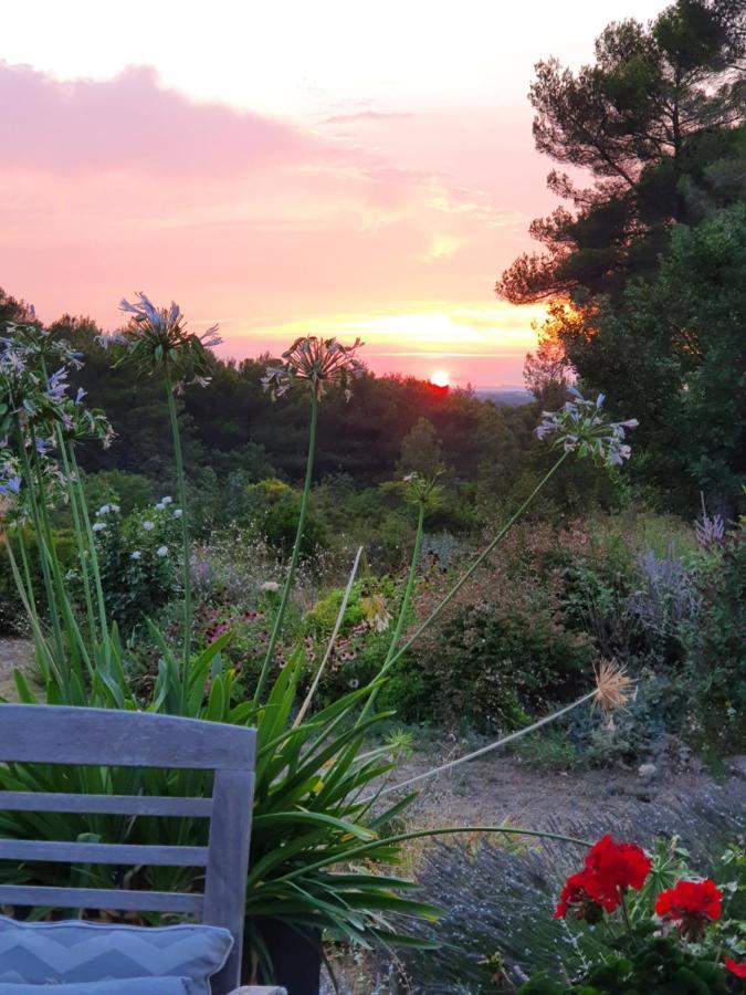 Lou Pantai, Bed And Breakfast, Delux Bedroom Aix-en-Provence Luaran gambar