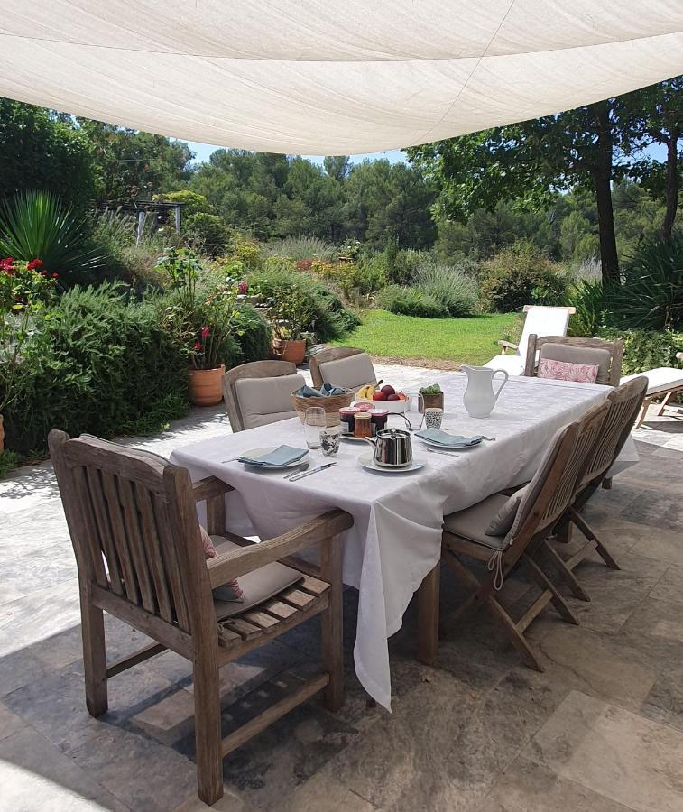 Lou Pantai, Bed And Breakfast, Delux Bedroom Aix-en-Provence Luaran gambar