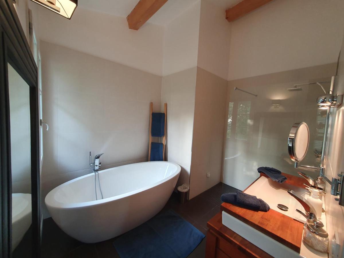 Lou Pantai, Bed And Breakfast, Delux Bedroom Aix-en-Provence Luaran gambar