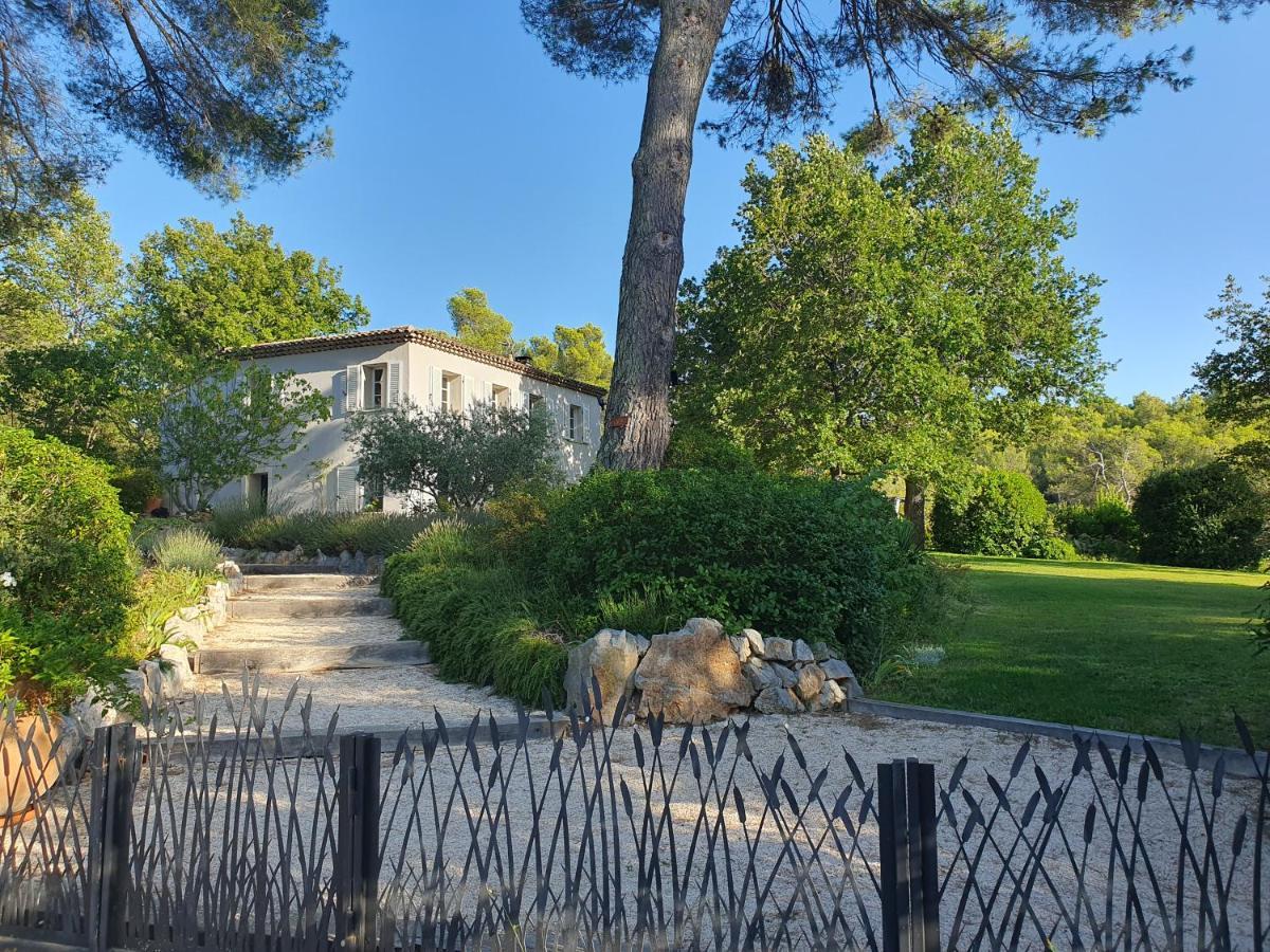 Lou Pantai, Bed And Breakfast, Delux Bedroom Aix-en-Provence Luaran gambar
