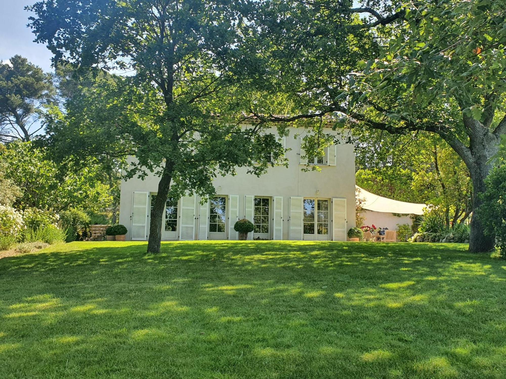 Lou Pantai, Bed And Breakfast, Delux Bedroom Aix-en-Provence Luaran gambar