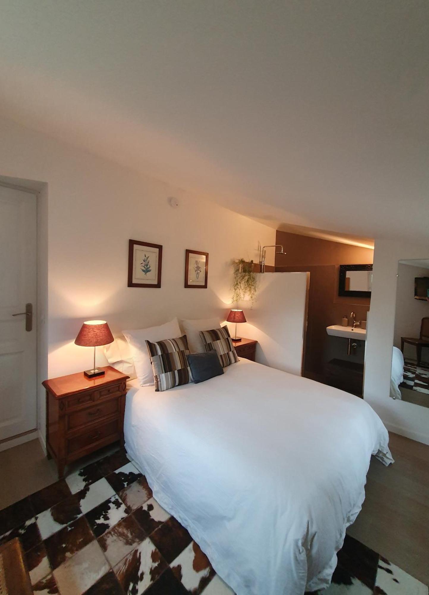 Lou Pantai, Bed And Breakfast, Delux Bedroom Aix-en-Provence Luaran gambar