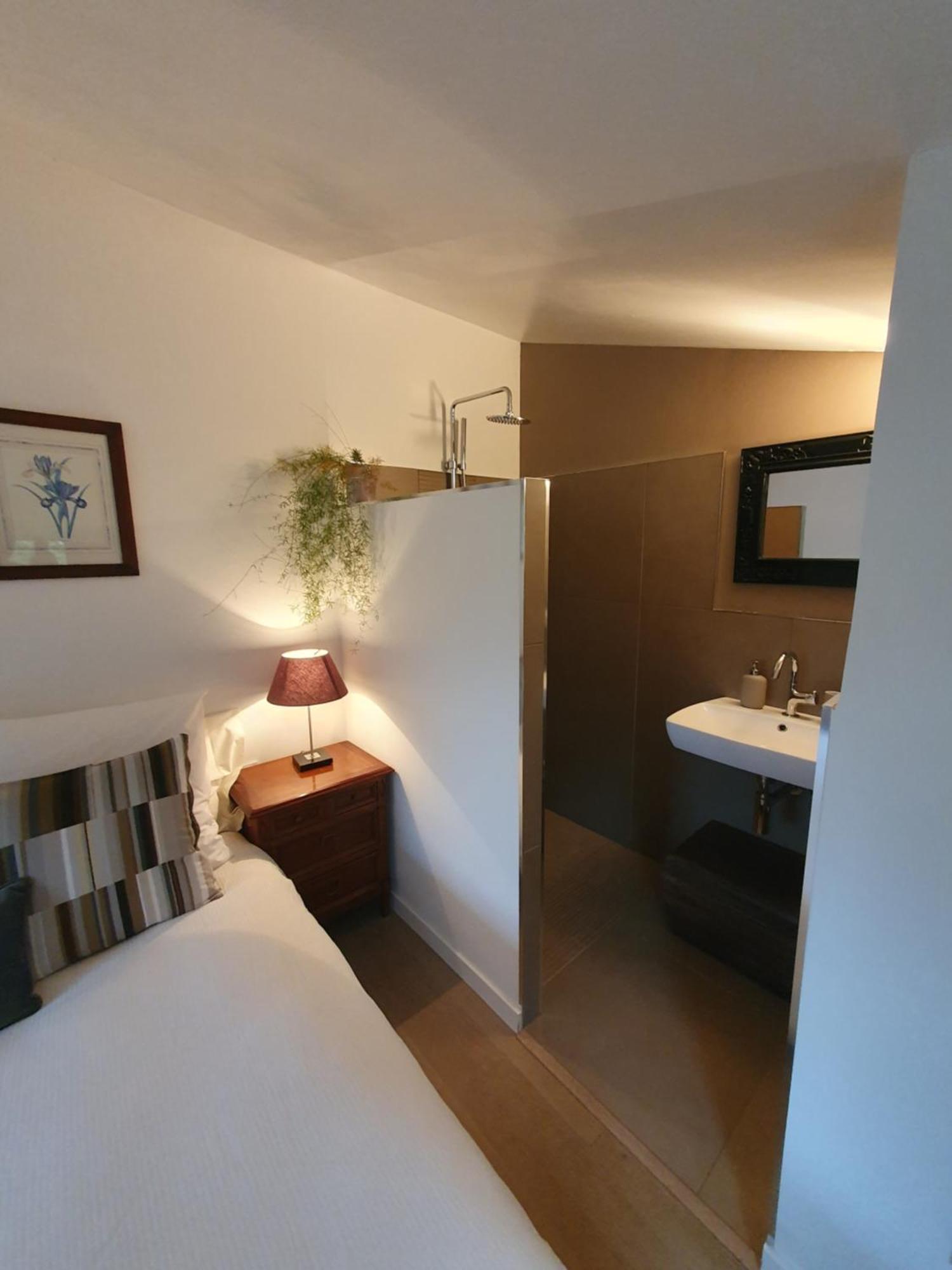 Lou Pantai, Bed And Breakfast, Delux Bedroom Aix-en-Provence Luaran gambar